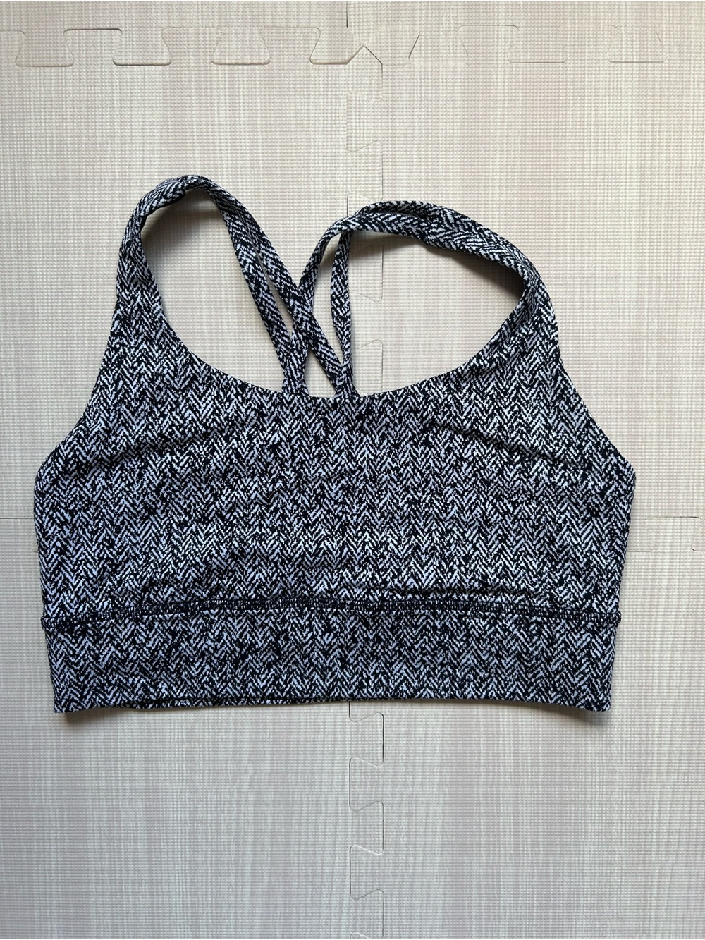Lululemon Women’s Energy Bra Long Line Herringbone Strap Sports Bra. Sz 8